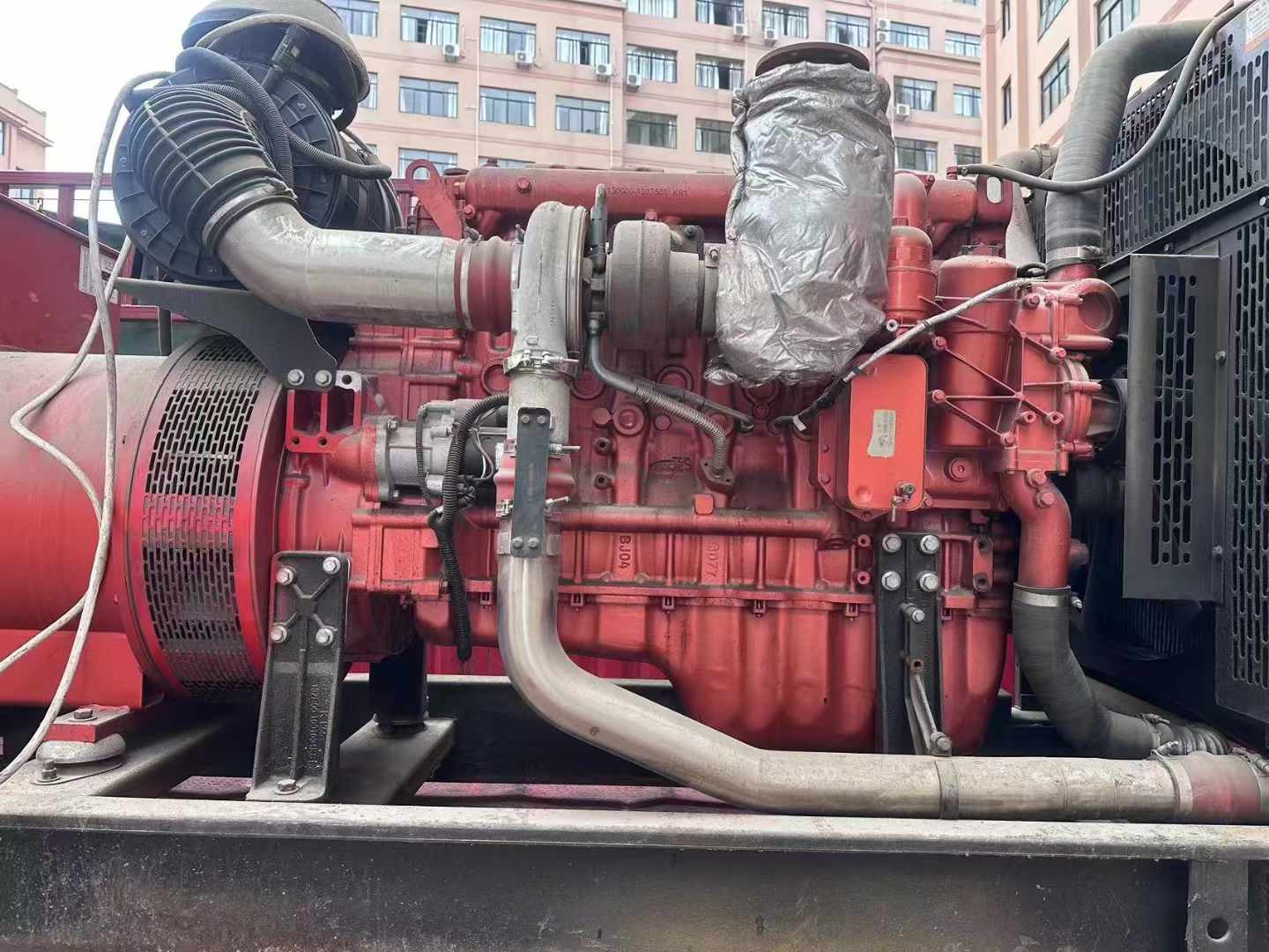易县如何选择适合 600kW 柴油发电机组的过载保护器？